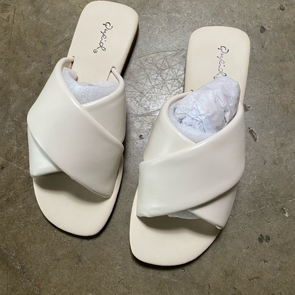 Criss cross flat sandals Ivory - Picture 4 of 8